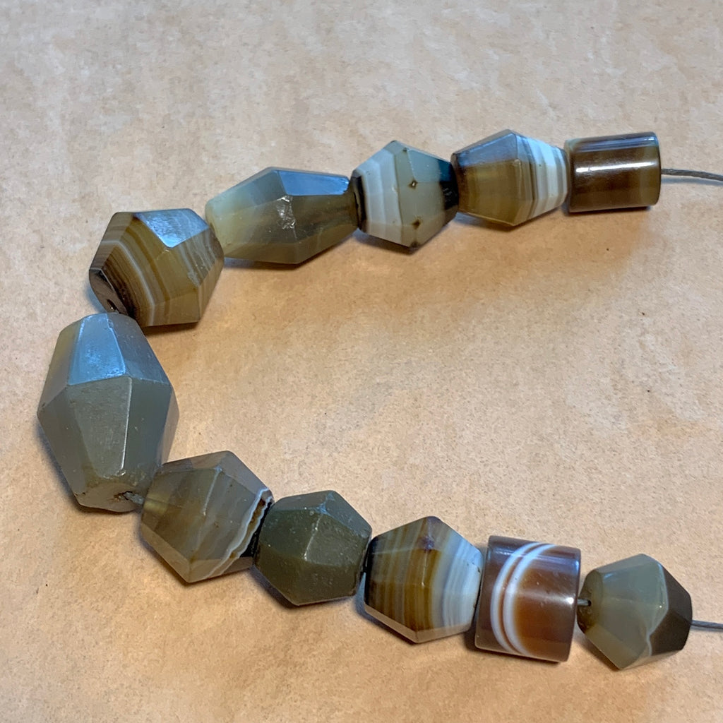 Set of 11 Antique Idar-Oberstein Banded Agate Beads