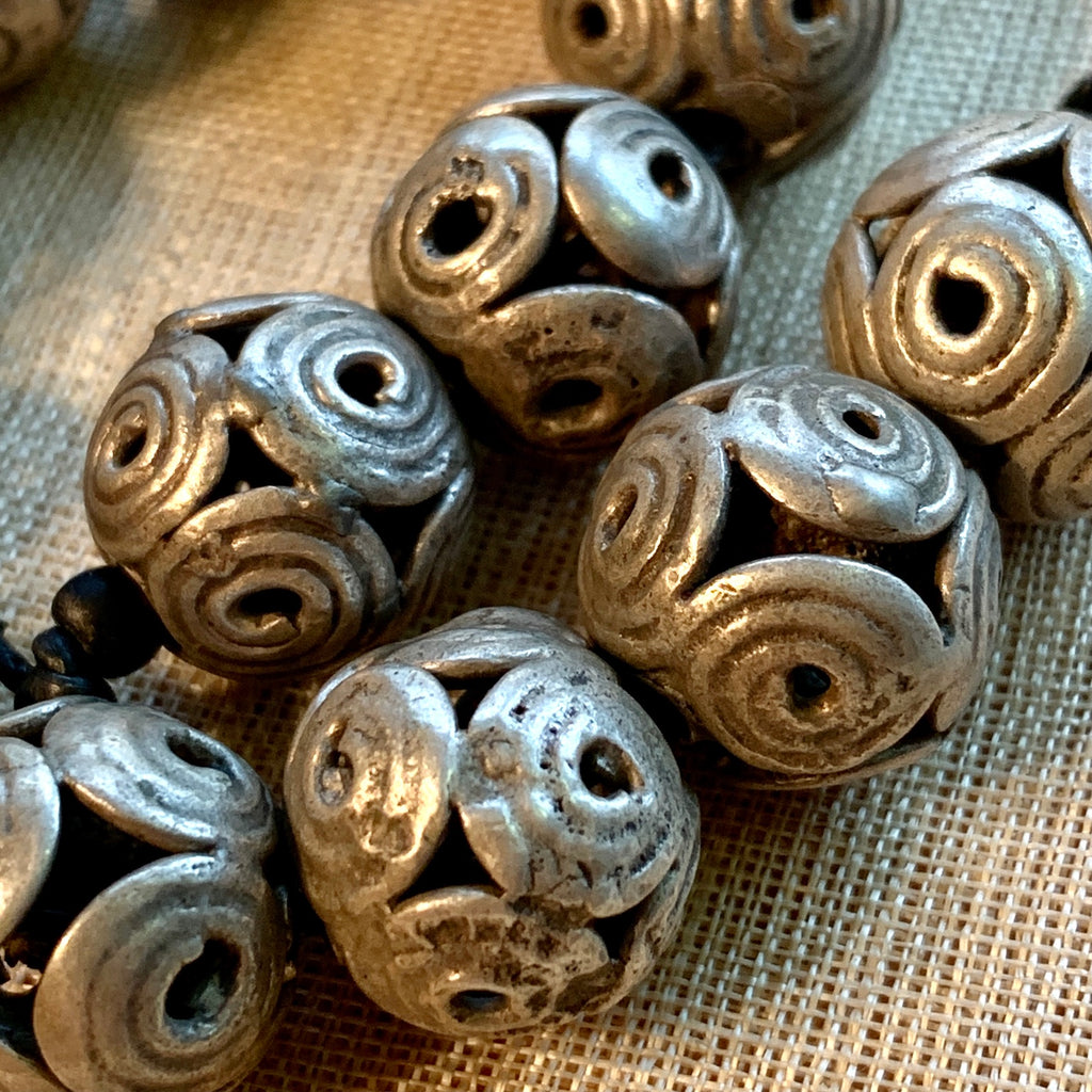 2* 29x19mm Antique Silver Ornate Tall Bead Caps – The Bead Obsession