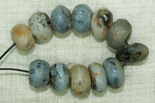 ancient cellar Agate Beads, round, approx 14mm dia (GA1936-14MM)