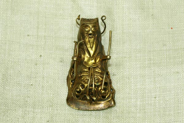 Antique "Gold" Zhang Guolao of the 8 Immortals Hat Amulet