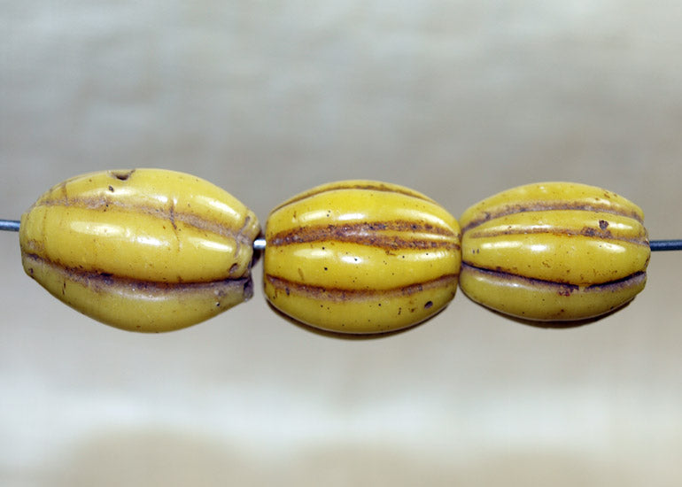 Antique Peking Glass Fluted Bead