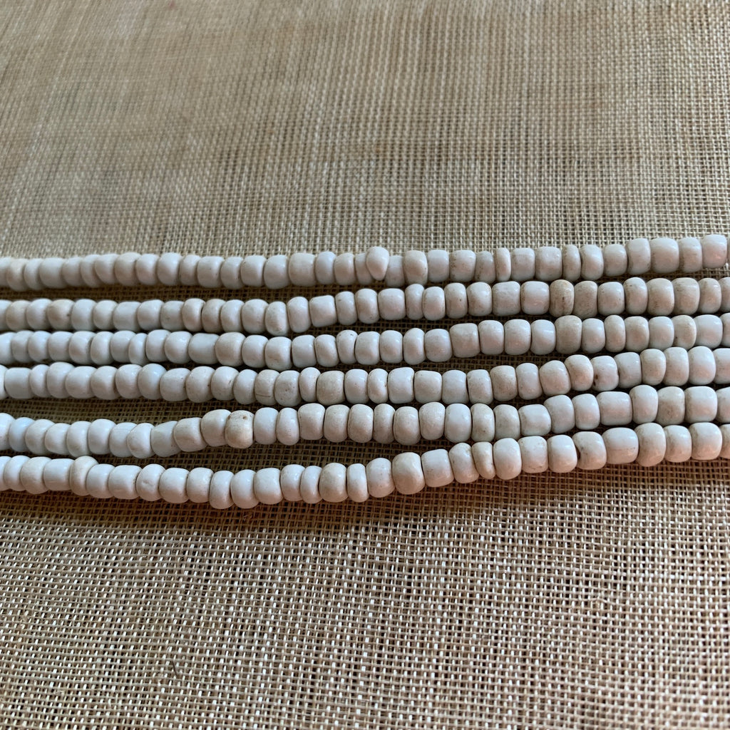 6º Antique White Seed Beads