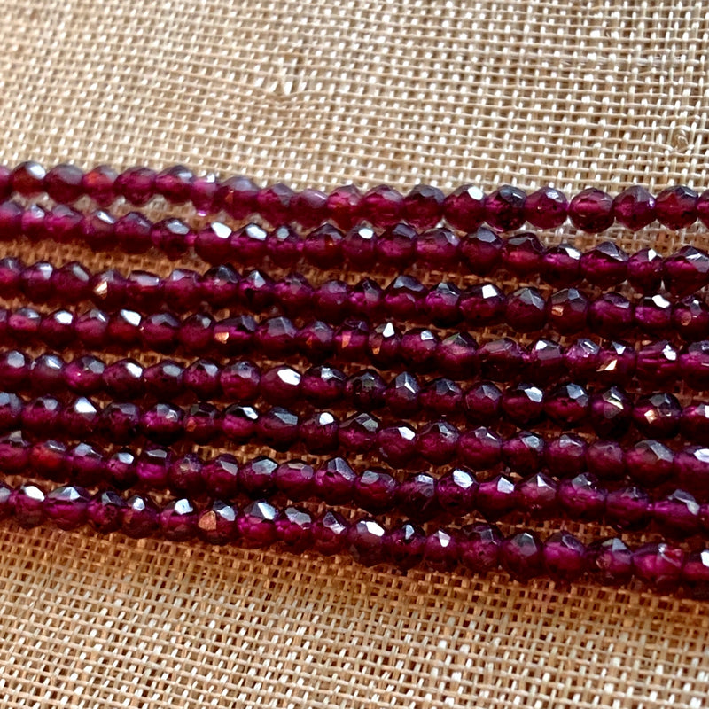 2.5mm Round Faceted Garnet Beads