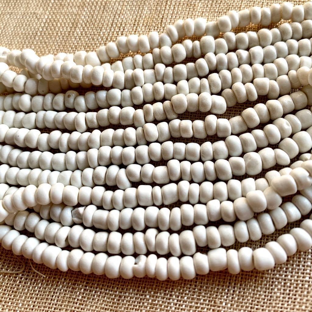 6º Old White Seed Beads