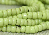 Chartreuse Seed Beads, 10º
