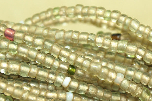Clear Old Vaseline Seed Beads, 8º