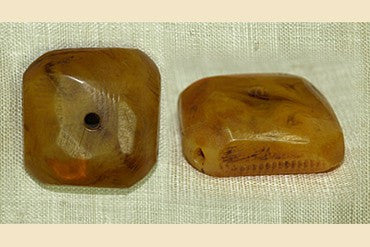 Antique Mauritania "Amber" beads, Flat